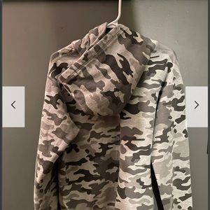 Camo OVO sweater excellent condition